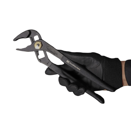 Fujiya 110-250SD pliers held in hand – demonstrating compact and ergonomic grip