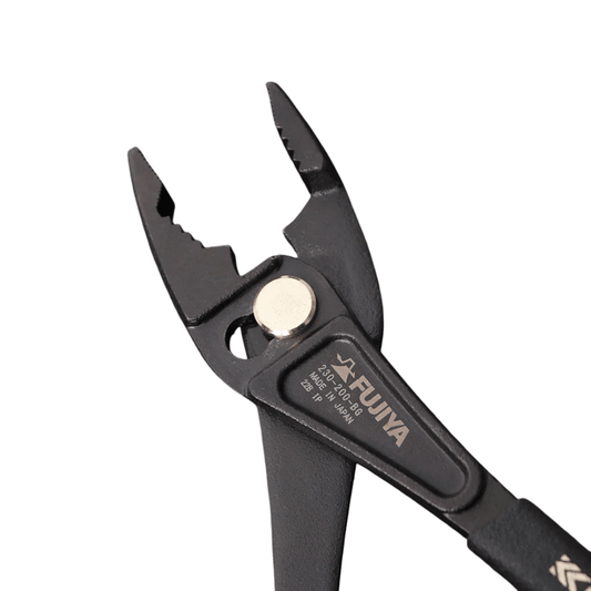 Open jaw view of Fujiya 230-200BG pliers – dual-slot slip joint mechanism