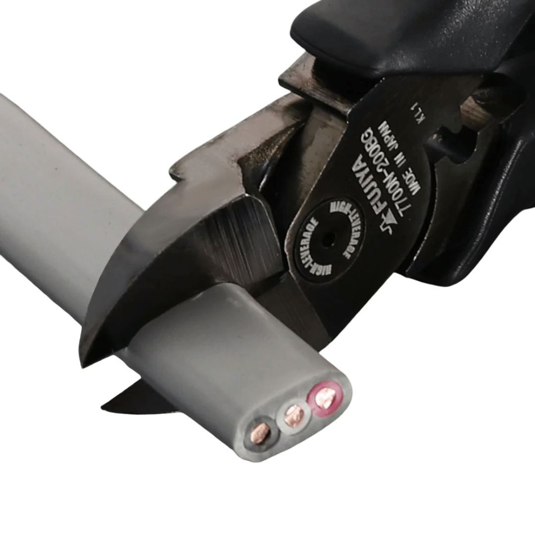 Fujiya 7700N-200BG cutting copper wire – high-leverage precision pliers in action
