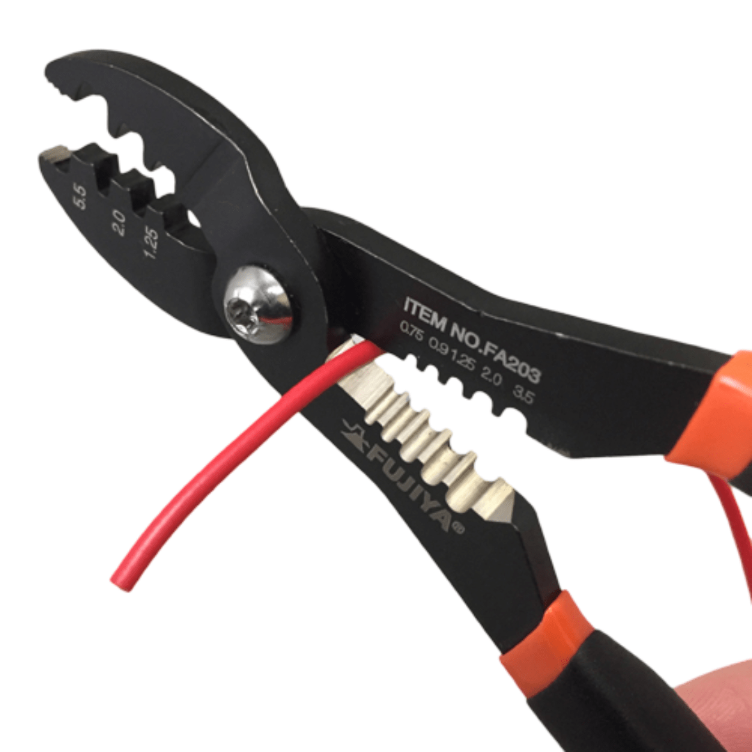 Cutting wire with Fujiya FA203 – all-in-one electrical hand tool